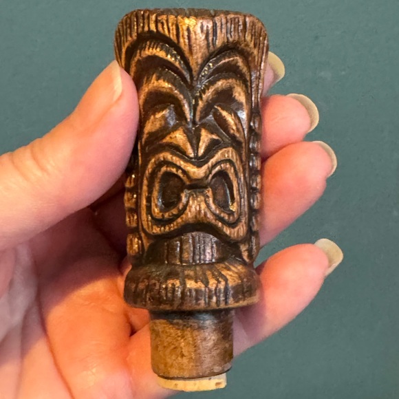 Vintage Treasure Craft Tiki Idols Hawaii Salt & Pepper Shakers with Cork Decor - Picture 6 of 10
